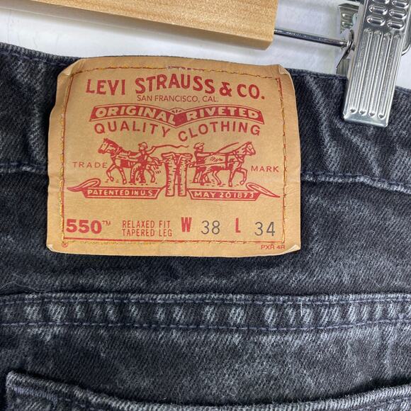 Vintage Levi's 550 Relaxed Fit Tapered Leg Black Denim Jeans Men's Size 38 x 34 - Picture 6 of 9